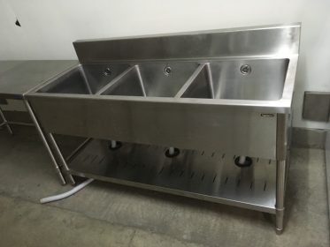2016年製【中古】3槽シンク 【タニコー】TX-3S-150 幅1500×奥行600×高さ800